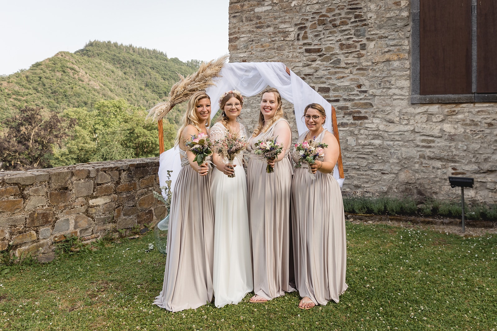 Tania Flores Hochzeitsfotograf Burg Brohleck